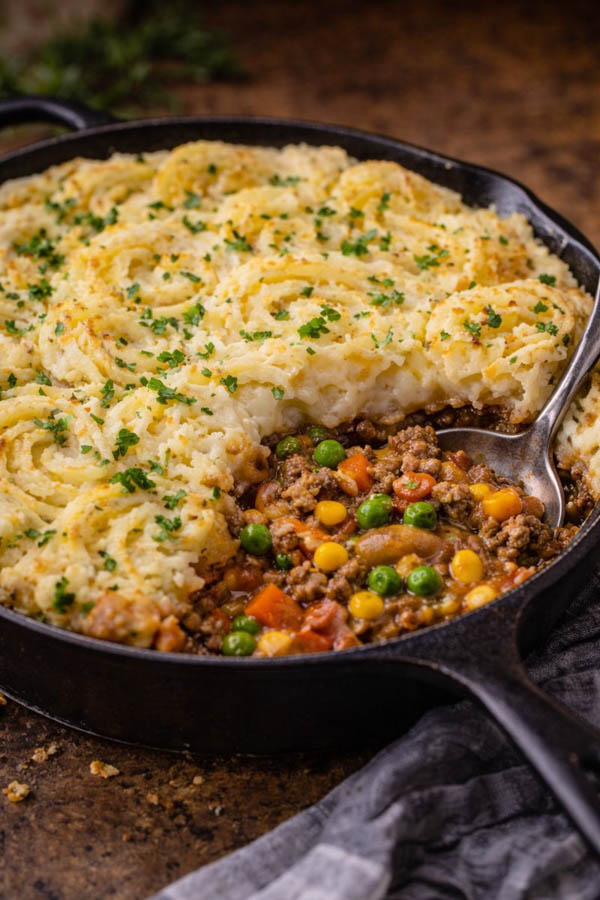 27 Cozy SHeperd Pie Skillet Alone